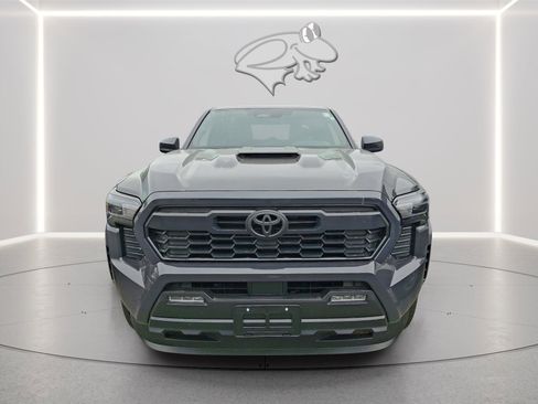 Used 2025 Toyota Tacoma TRD Sport AWD/4WD image 6