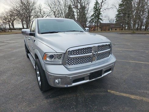 Used 2017 RAM 1500 Laramie w/ Convenience Group image 8