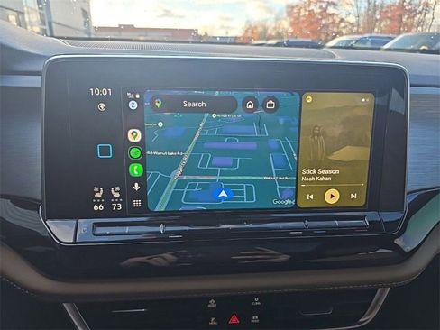 Used 2024 Volkswagen Atlas Cross Sport SE w/ Panoramic Sunroof Package image 15