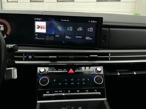 Used 2025 Hyundai Santa Fe SEL image 24