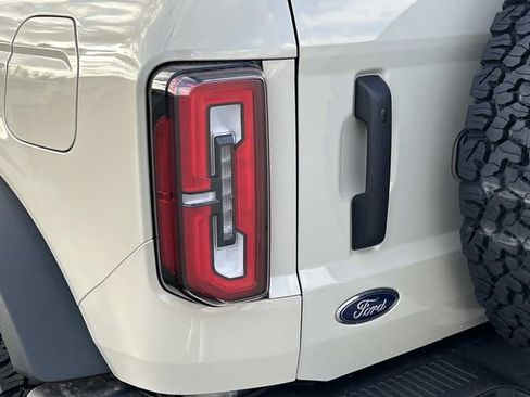 New 2025 Ford Bronco Badlands AWD/4WD image 11