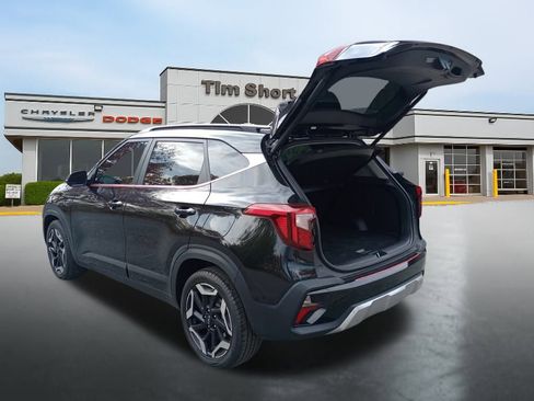 Used 2024 Kia Seltos SX w/ SX Sunroof Package image 10