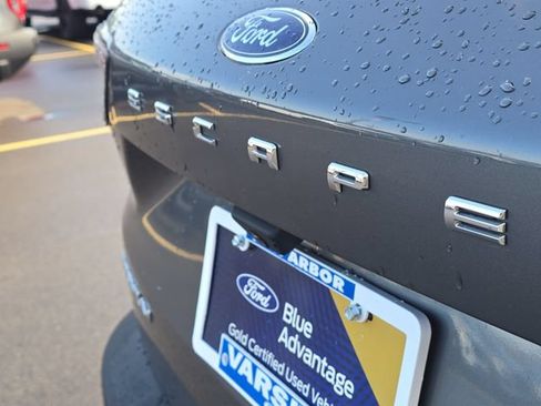 Certified 2022 Ford Escape Titanium w/ Titanium Elite Package AWD/4WD image 34