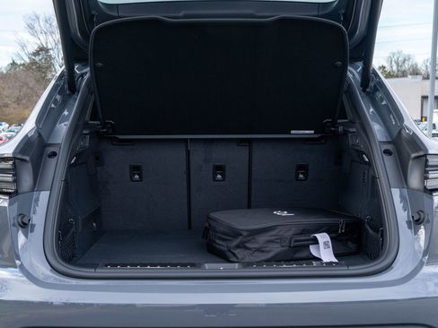 New 2025 Porsche Macan 4S Electric image 16