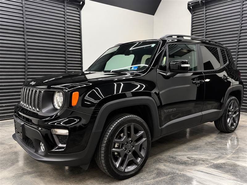 Used 2019 Jeep Renegade Limited w/ Quick Order Package 22P AWD/4WD image 2