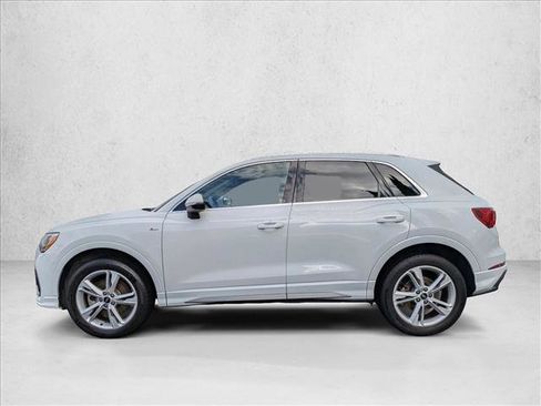Used 2021 Audi Q3 2.0T Premium w/ 19" Wheel Package image 9