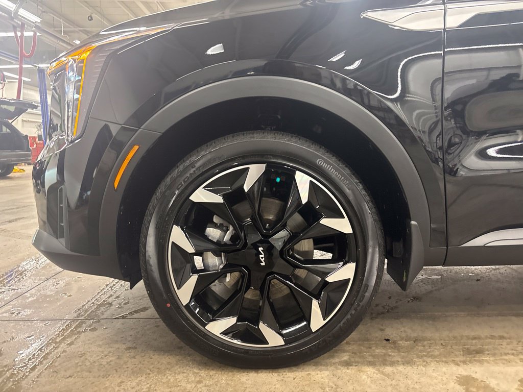 Certified 2026 Kia Sorento EX AWD/4WD image 25