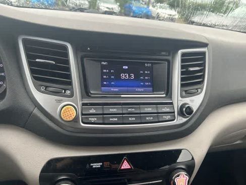 Used 2018 Hyundai Tucson SE AWD/4WD image 20
