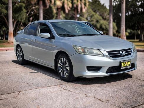 Used 2013 Honda Accord LX image 3