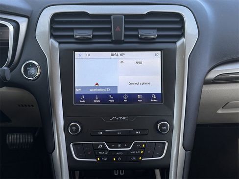 Used 2020 Ford Fusion SEL image 17