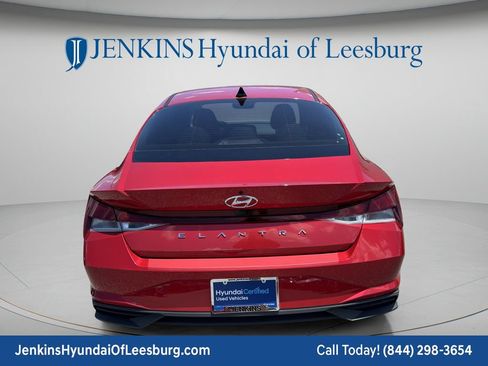 Certified 2023 Hyundai Elantra SEL w/ Convenience Package FWD image 6