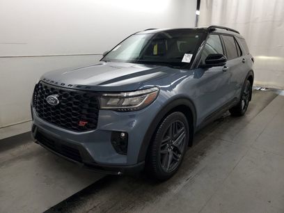 Used 2025 Ford Explorer ST