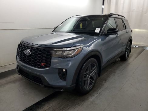 Used 2025 Ford Explorer ST AWD/4WD image 1