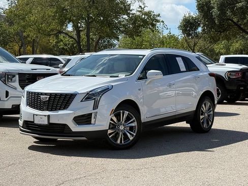 Certified 2024 Cadillac XT5 Premium Luxury FWD image 1