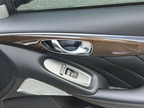 Used 2018 INFINITI Q50 Luxe w/ Sensory Package (Luxe) RWD image 28