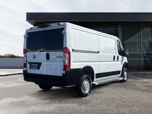 Used 2025 RAM ProMaster 2500 w/ U-Haul Equipment Group FWD image 5