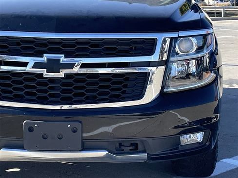 Used 2017 Chevrolet Tahoe LT w/ Luxury Package image 8