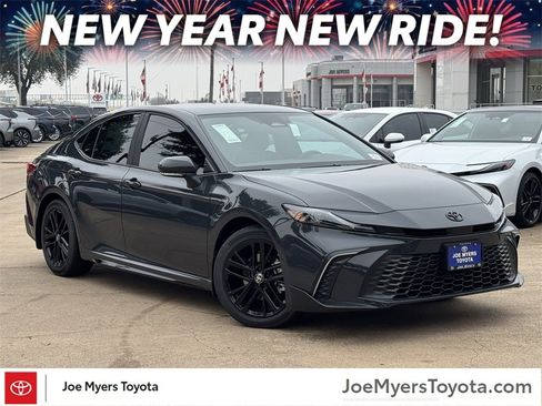 New 2026 Toyota Camry SE image 1