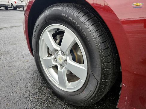 Used 2016 Chevrolet Cruze LT image 32
