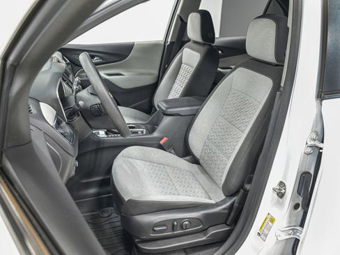 Used 2023 Chevrolet Equinox LS w/ LS Convenience Package image 18