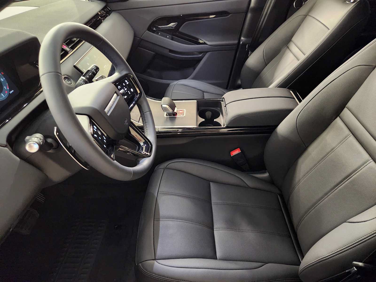 New 2026 Land Rover Range Rover Evoque S AWD/4WD image 14