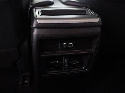 Used 2019 Nissan Murano S image 30