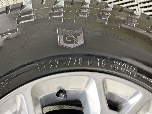 Used 2022 RAM 2500 Laramie w/ Chrome Appearance Group image 32