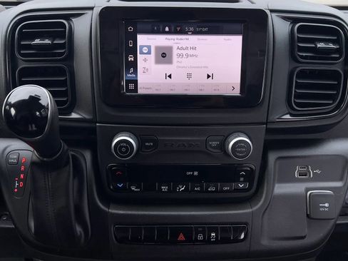 Used 2023 RAM ProMaster 2500 image 22