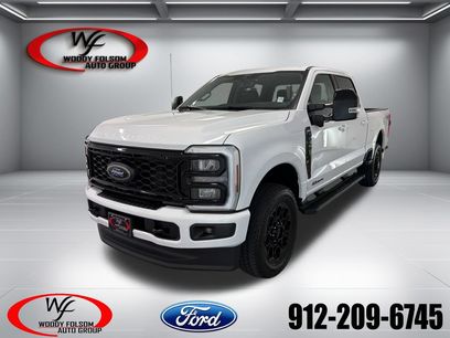 New 2026 Ford F250 Lariat w/ Black Appearance Package