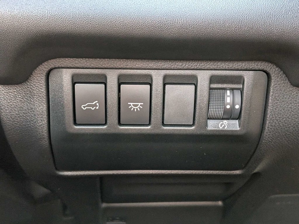 Certified 2025 Subaru Ascent Bronze Edition AWD/4WD image 30