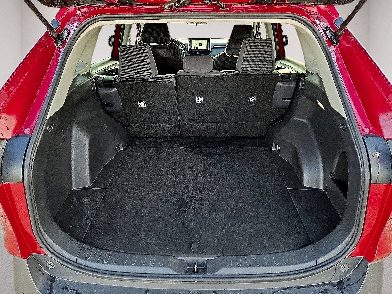 Used 2025 Toyota RAV4 LE FWD image 14