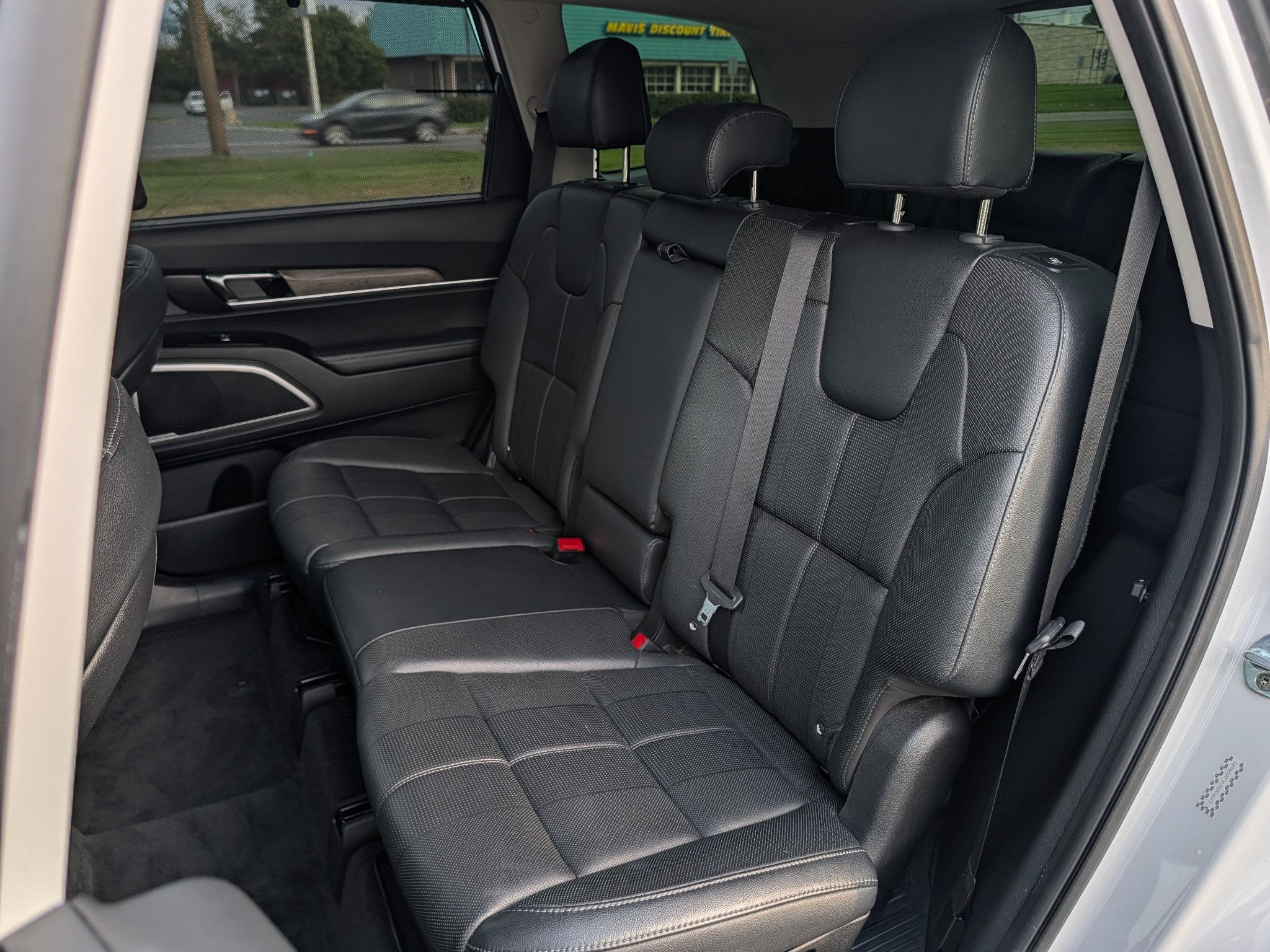 Used 2020 Kia Telluride EX AWD/4WD image 18