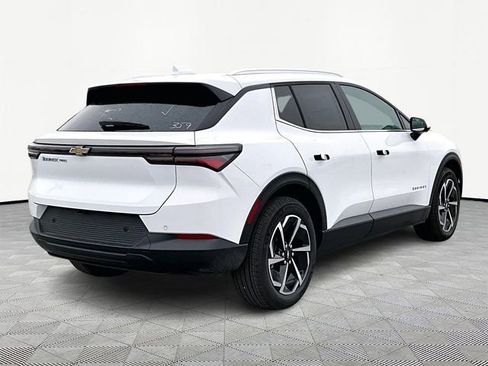 New 2026 Chevrolet Equinox EV LT image 6