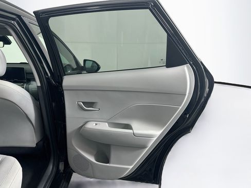 Used 2025 Hyundai Kona SEL AWD/4WD image 29
