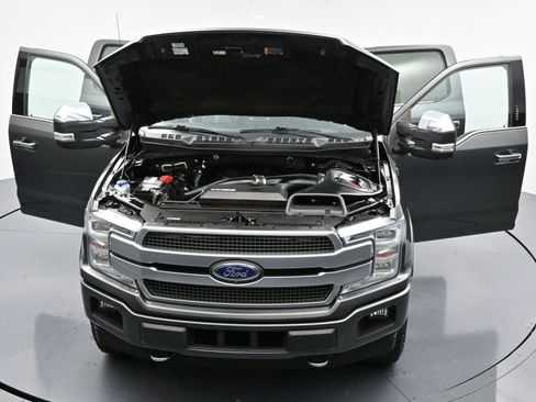 Used 2018 Ford F150 Platinum w/ Equipment Group 701A Luxury image 46