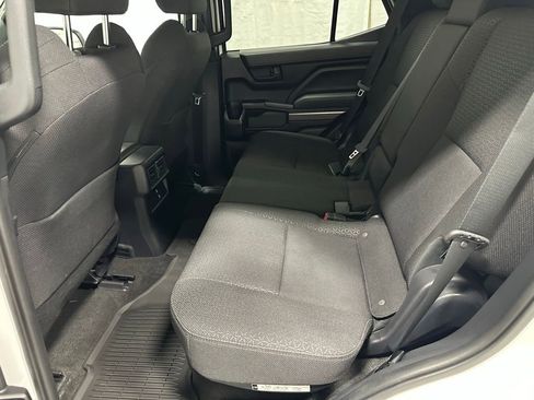 Used 2025 Toyota 4Runner SR5 AWD/4WD image 43