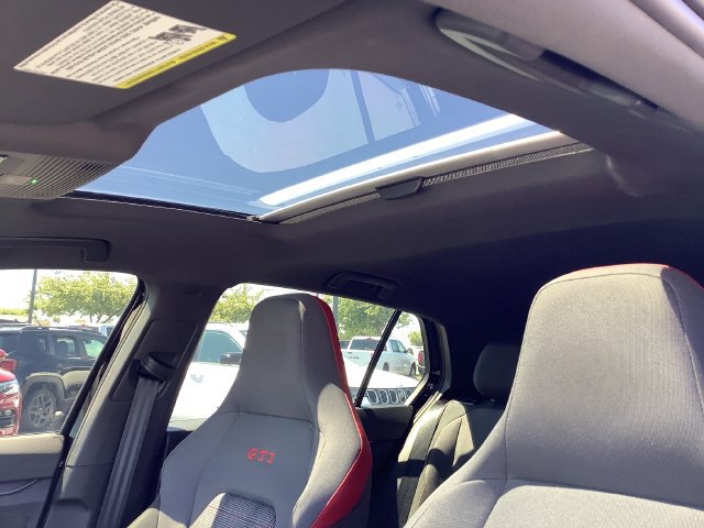 Used 2024 Volkswagen GTI SE FWD image 22