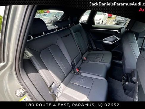 Used 2023 Audi Q3 2.0T Premium w/ Convenience Package AWD/4WD image 19