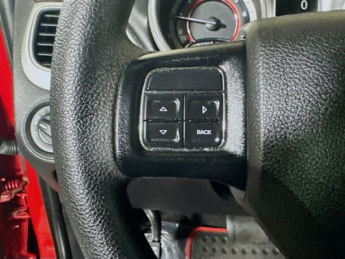Used 2019 Dodge Journey SE FWD image 16