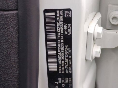 Used 2016 Jeep Renegade Latitude image 35