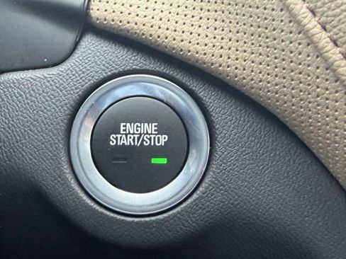 Certified 2024 Chevrolet Equinox Premier AWD/4WD image 28