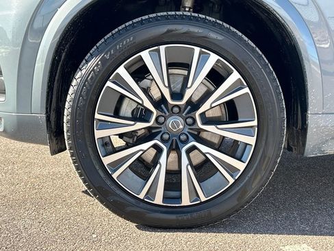 Used 2022 Volvo XC90 T6 Momentum image 31