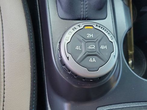 Certified 2024 Ford Bronco Wildtrak AWD/4WD image 28