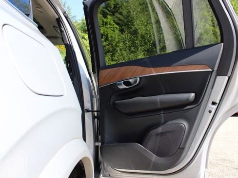 Certified 2023 Volvo XC90 B6 Plus w/ Protection Package Premier AWD/4WD image 18