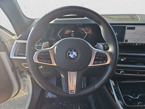 Used 2025 BMW X7 xDrive40i w/ M Sport Package image 20