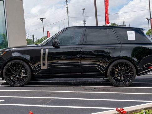 Used 2022 Land Rover Range Rover SE AWD/4WD image 21