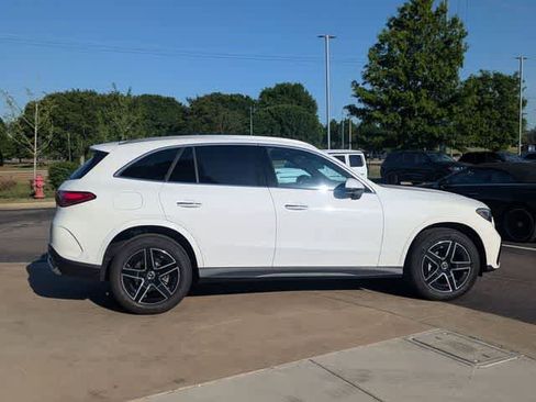 Used 2026 Mercedes-Benz GLC 300 image 12