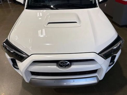 Used 2019 Toyota 4Runner TRD Off-Road AWD/4WD image 78