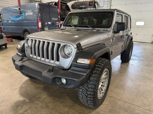 Used 2020 Jeep Wrangler Unlimited Sport AWD/4WD image 40