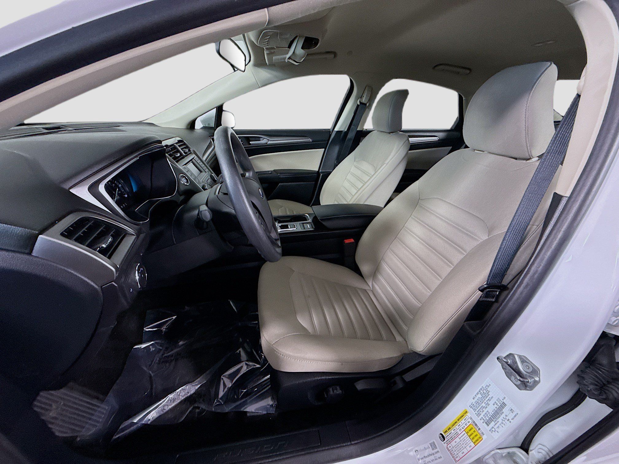 Used 2018 Ford Fusion S FWD image 22